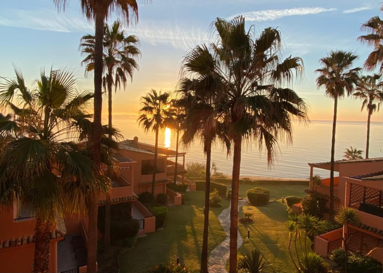 Luxury Three Bedroom Apartment At Estepona Eksteriør billede