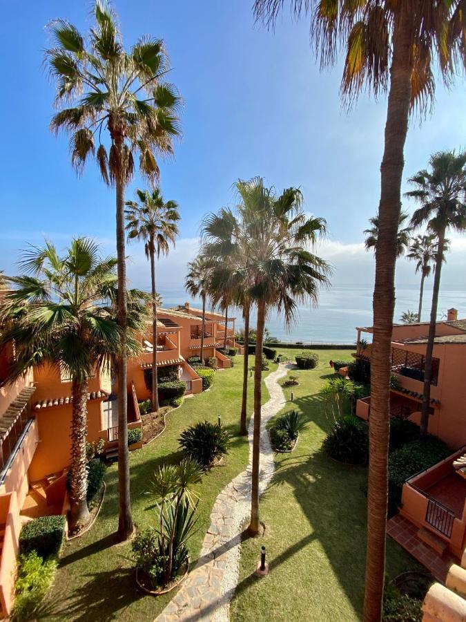 Luxury Three Bedroom Apartment At Estepona Eksteriør billede