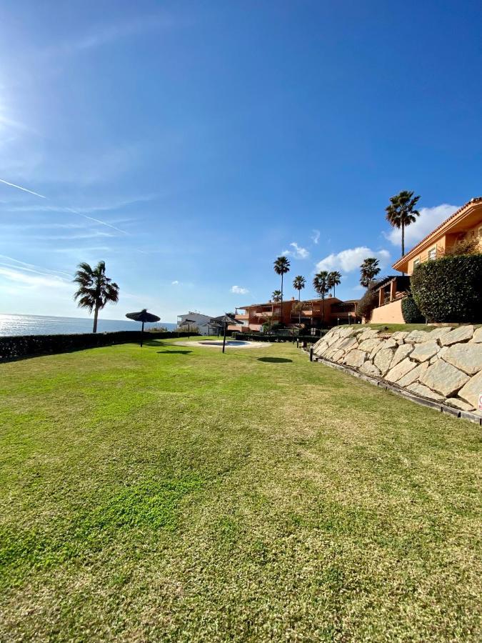 Luxury Three Bedroom Apartment At Estepona Eksteriør billede