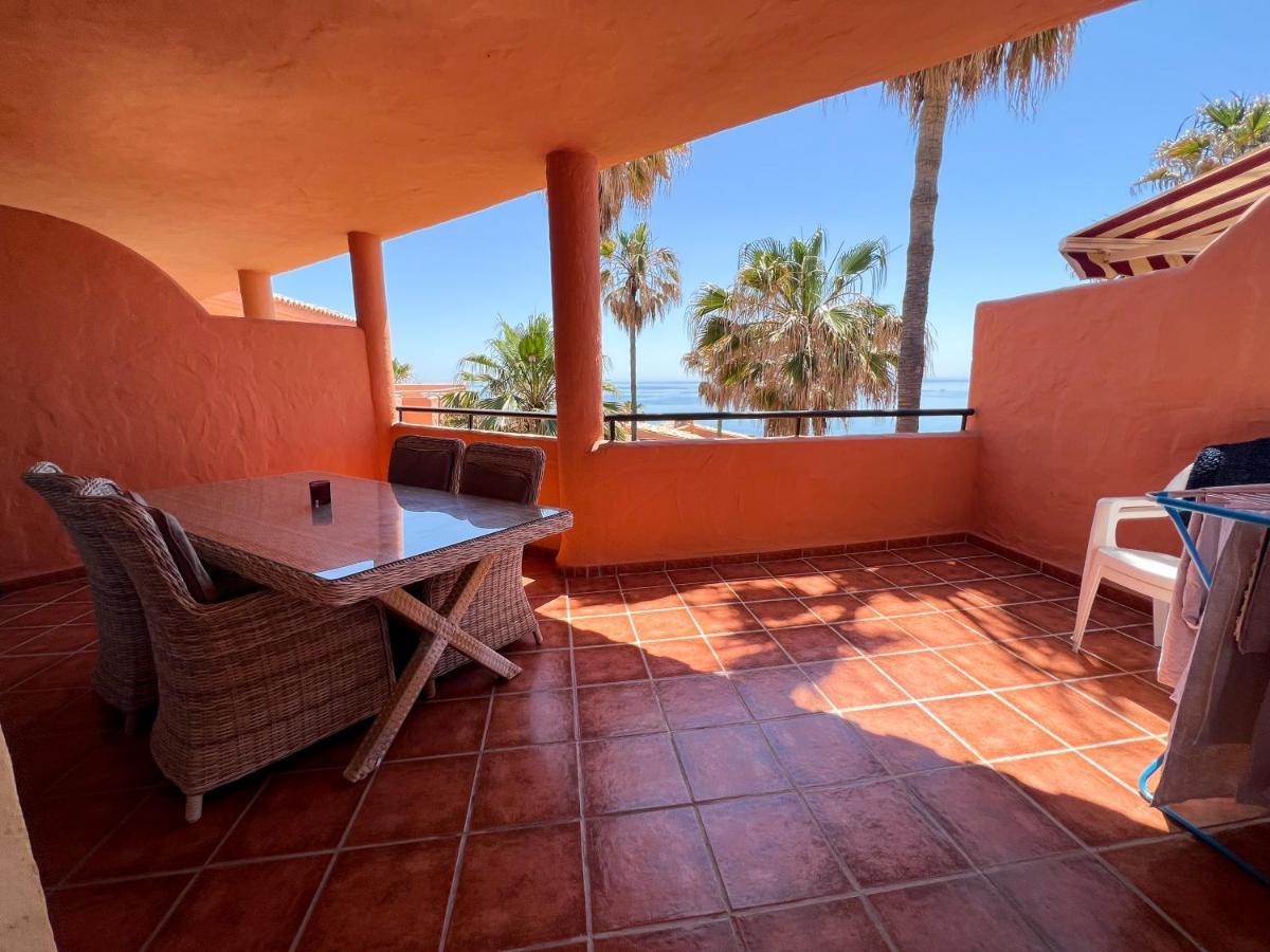 Luxury Three Bedroom Apartment At Estepona Eksteriør billede